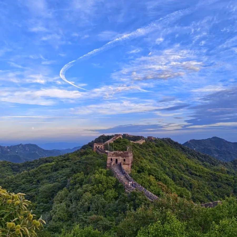 Watchtowers along the ridge of the Great Wall at Mutianyu